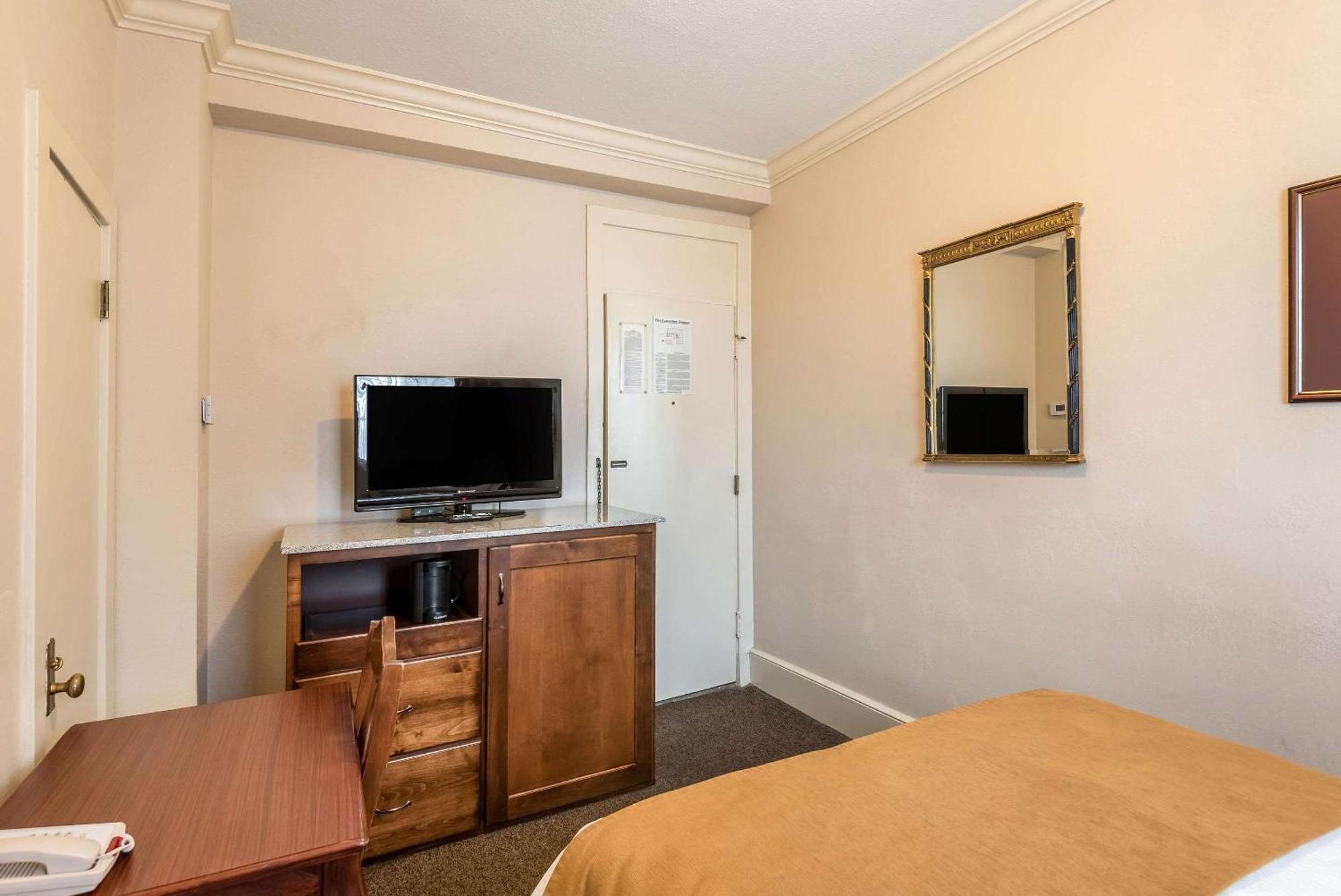 Hotel Bothwell Sedalia Central District, Ascend Hotel Collection Ngoại thất bức ảnh